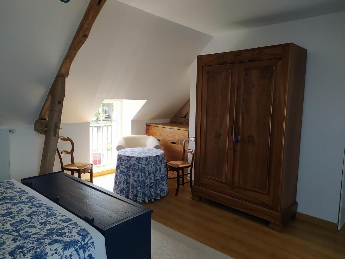 Hotel Les Ormeaux Oisly Zewnętrze zdjęcie